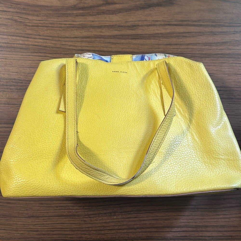 Anna Klein Yellow Leather Tote Bag - Picture 3 of 6
